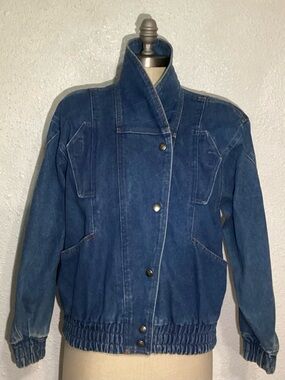 Andy Johns vintage women’s Blue Denim Jacket  size small